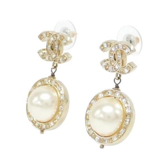 CHANEL Classic CC Logo Crystal Stud Earrings Silver Tone 53137 - Picture 2 of 3